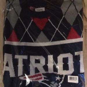 NE Patriots Argyle Print Sweater
